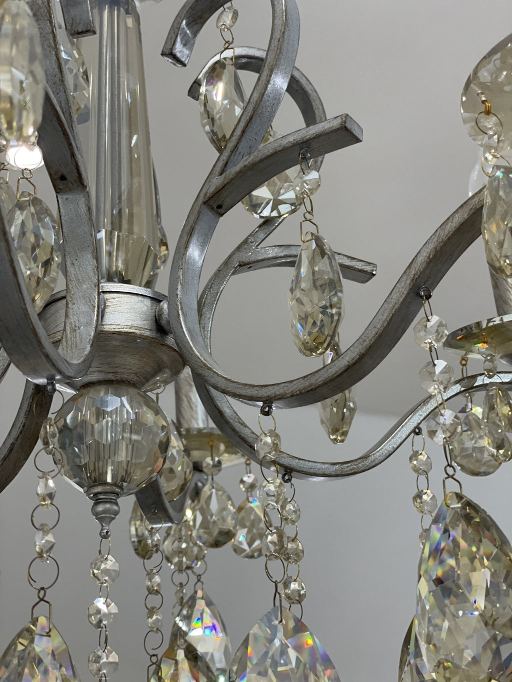 8-Arm Chandelier 5501 GN